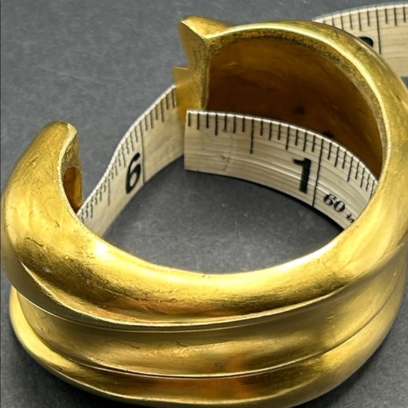 VTG 1980s Matte Modernist Gold Cuff Bracelet Signed Designer Runway - Picture 8 of 13